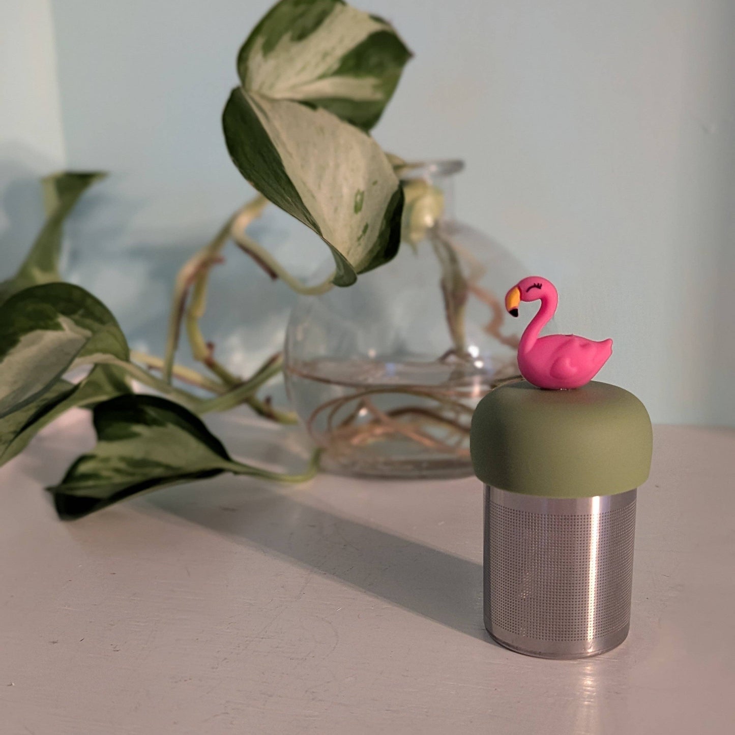 Flamingo | Floating Tea Steeper | Green Base | Pink